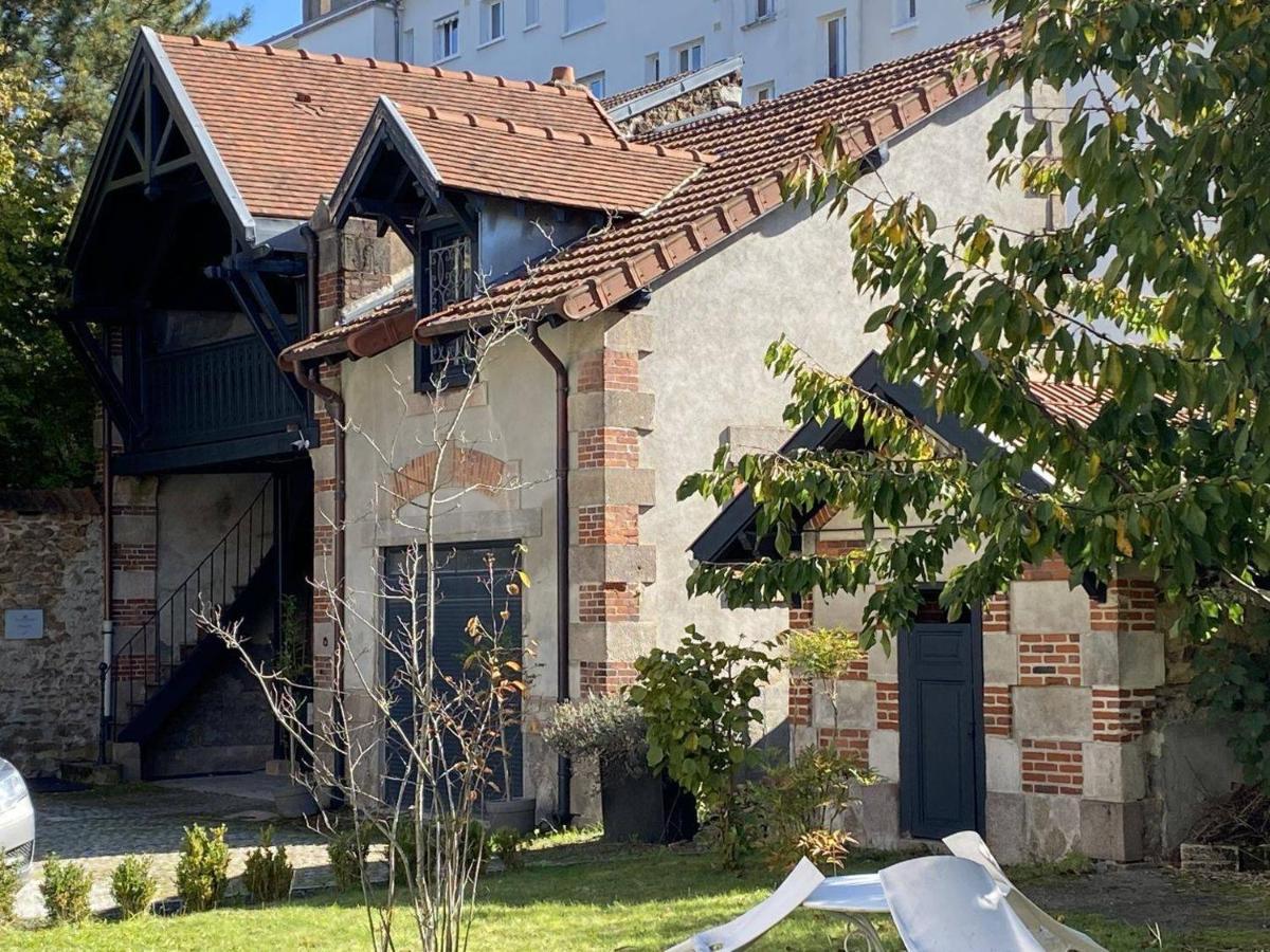 La Villa Beaupeyrat - Apparthotels De Charme Dans Batisse De Caractere A 400M Du Coeur De Ville De Limoges Camera foto