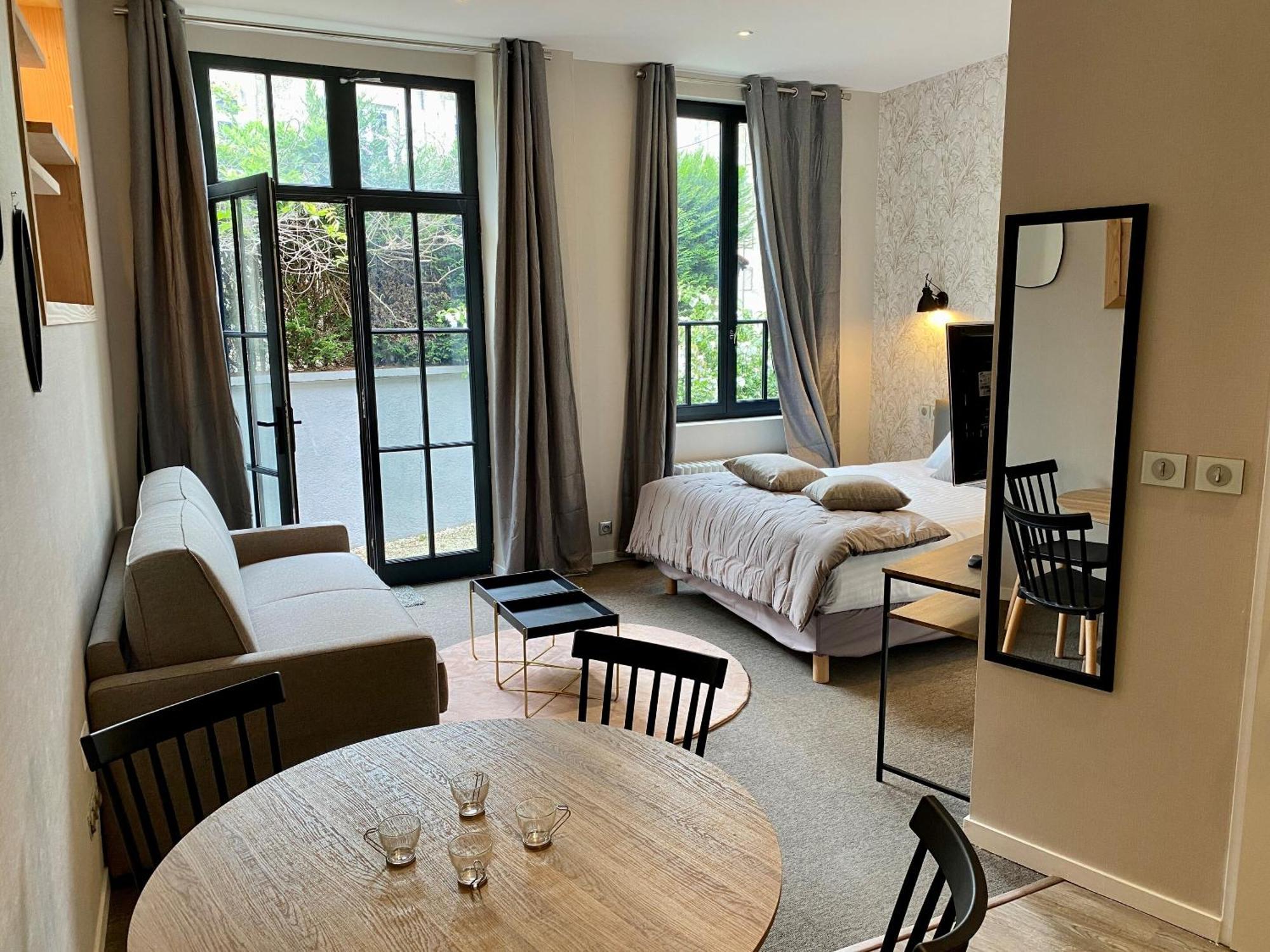 La Villa Beaupeyrat - Apparthotels De Charme Dans Batisse De Caractere A 400M Du Coeur De Ville De Limoges Camera foto